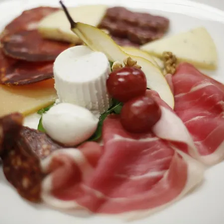 卡斯特罗蒂塞普特酒店 4* Mozzagrogna